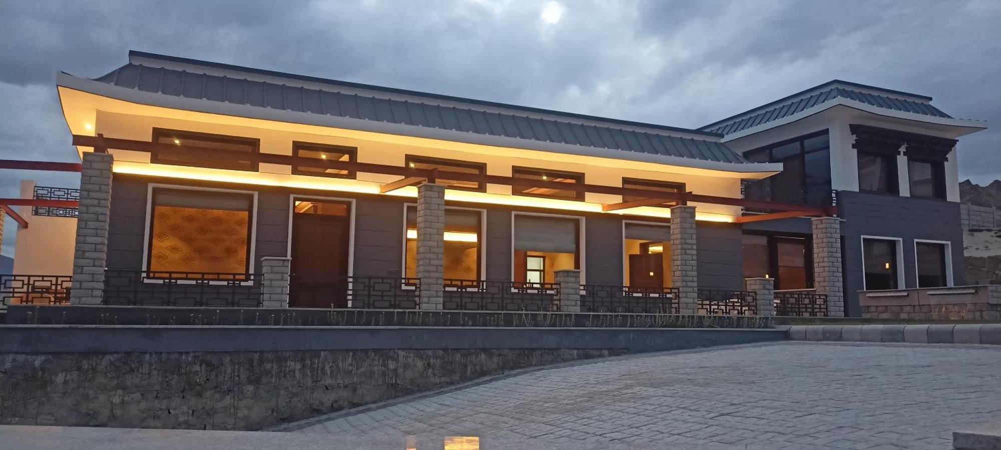 Angkasa Ladakh Resort Leh Kültér fotó
