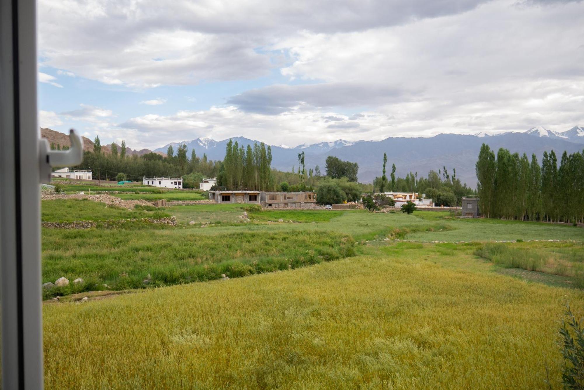 Angkasa Ladakh Resort Leh Kültér fotó
